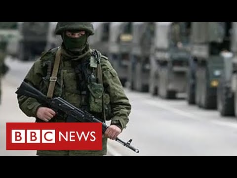 Ukraine invasion fears grow as Russian troops mass on border – BBC News