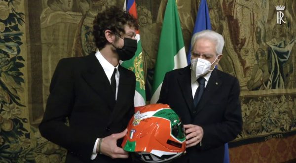 Valentino Rossi e Cairoli con i vertici FMI al Quirinale da Mattarella