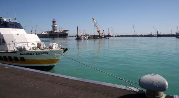 Rimosso il bacino da 19 mila tonnellate al Porto di Palermo