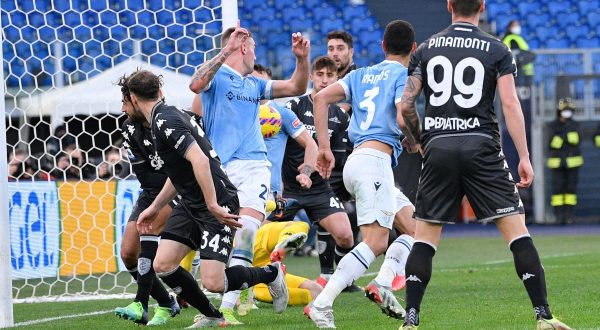 Pari pirotecnico all’Olimpico, Lazio-Empoli 3-3