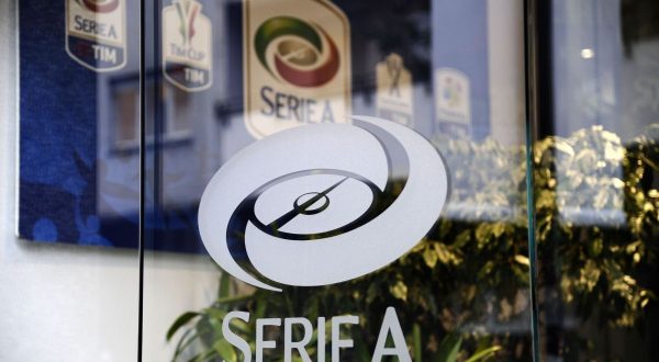 Lega Serie A fiduciosa “Competizioni avanti come da programma”