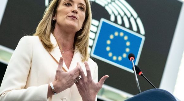 Roberta Metsola nuova presidente dell’Europarlamento “Onorerò Sassoli”