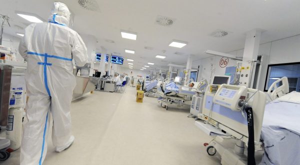 Puglia e Sardegna passano in zona gialla, altre 4 regioni in arancione