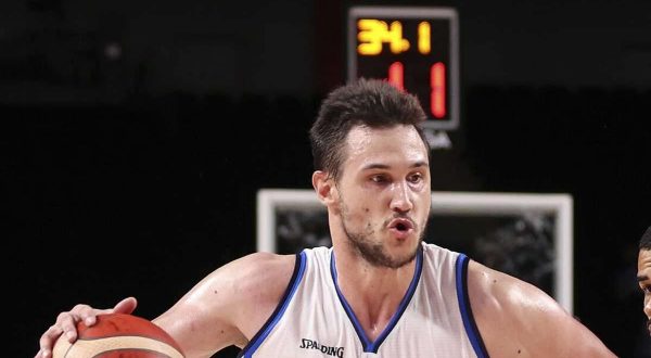 Settima vittoria di fila per Atlanta, 4 punti di Gallinari