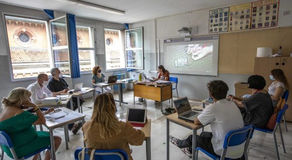 Tornano le prove scritte all’esame di maturità