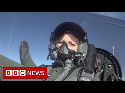 How much G-Force can a BBC journalist handle before passing out? – BBC News