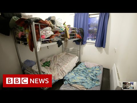 Homelessness in England: ‘There’s no space for my baby’ – BBC News.