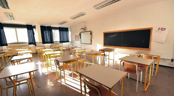 Scuola, in Sicilia tutti in classe da domani