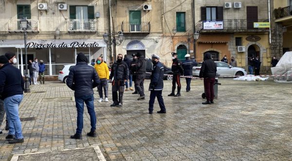 Omicidio a Raffadali, 24enne ucciso in piazza a colpi di pistola