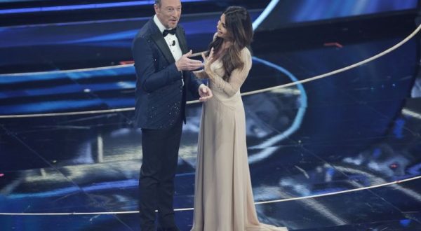 Per Sanremo 13,2 mln di ascolti per la finale, dato più alto dal 2000