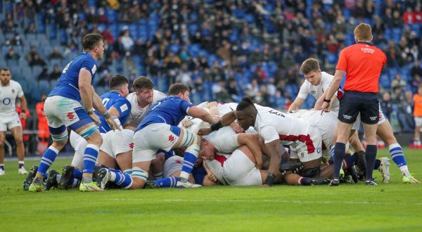 Nel Sei Nazioni l’Italrugby cede contro l’Inghilterra 33-0