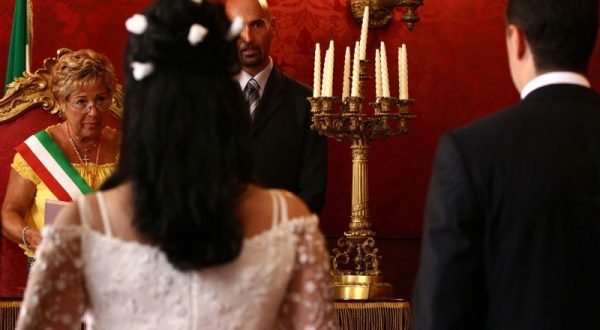 Nel 2020 matrimoni in calo a causa del Covid