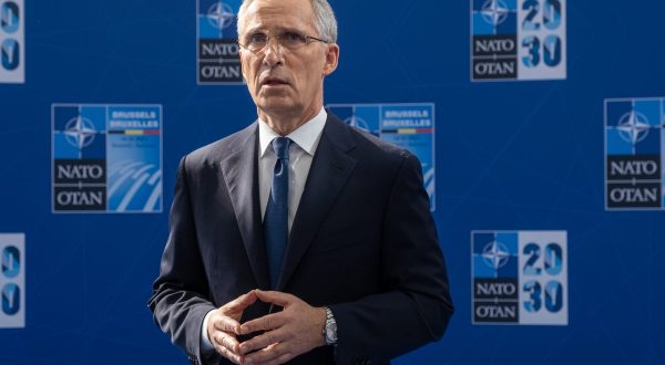 Ucraina, Stoltenberg “Difenderemo la democrazia”