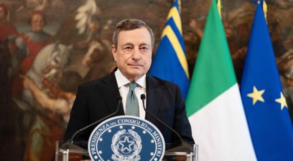 Ucraina, Draghi al G7 “Su sanzioni allineati all’Unione Europea”