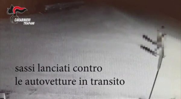 Trapani, cinque arresti per rapine ai danni di minorenni