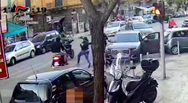 Rapine a Palermo, cinque arresti dei carabinieri