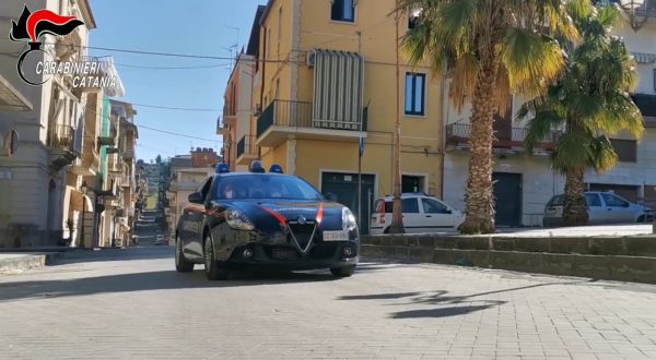 Stroncato traffico di droga nel Catanese, 15 misure cautelari