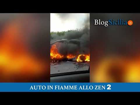 Palermo, auto in fiamme allo Zen 2