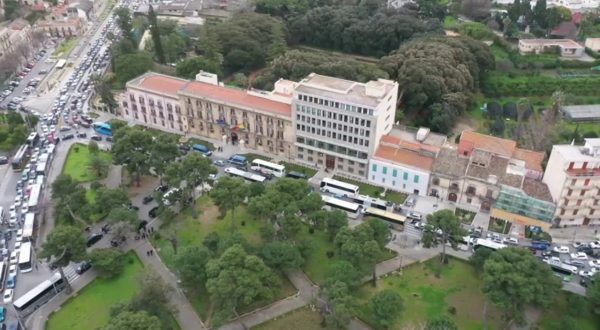 A Palermo protesta delle imprese dei bus turistici