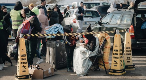 L’Ue chiede la protezione temporanea per chi fugge dalla guerra