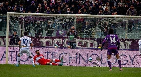 Caprari risponde a Piatek, Fiorentina-Verona 1-1