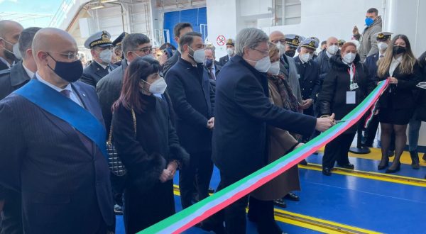 Giovannini a Messina inaugura la nuova nave “Iginia” di Rfi