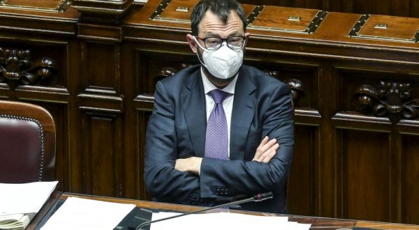 Patuanelli “Costi Energia non sopportabili, serve debito comune Ue”