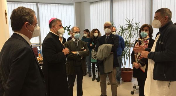 L’Arcivescovo di Palermo Lorefice in visita al Policlinico “Giaccone”