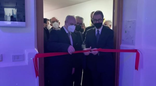 Musumeci inaugura aula multisensoriale in una scuola di Giardini Naxos