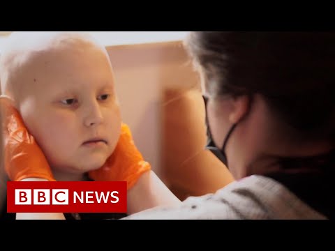 Ukrainian children with cancer flee to Poland – BBC News