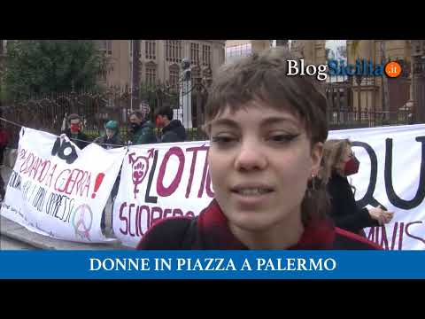 Donne in piazza a Palermo