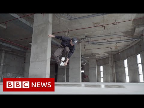 ‘Breakdancing changed my life’ – BBC News