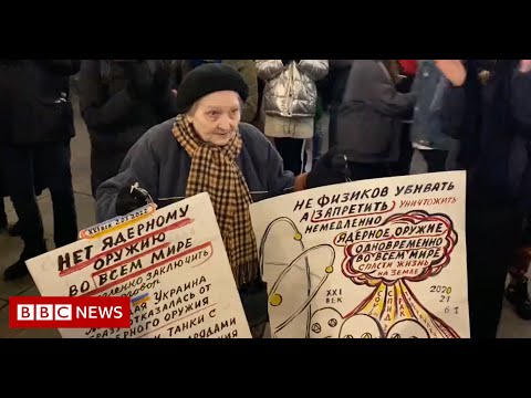 The 76-year-old artist taking on Russia’s Vladimir Putin – BBC News