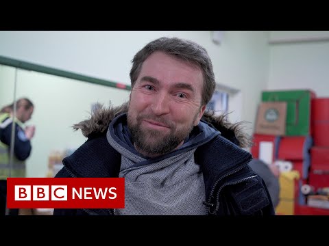 The Polish communities helping people fleeing Ukraine – BBC News