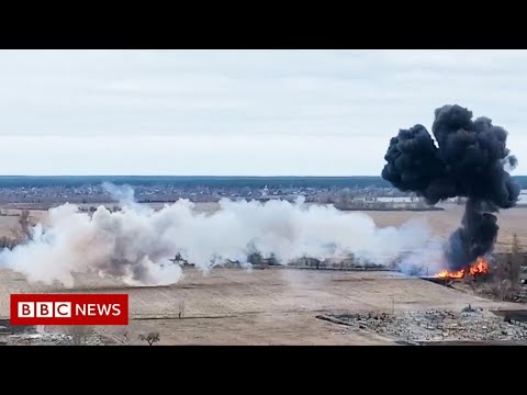 Russian helicopter shot down by missile in Ukraine – BBC News