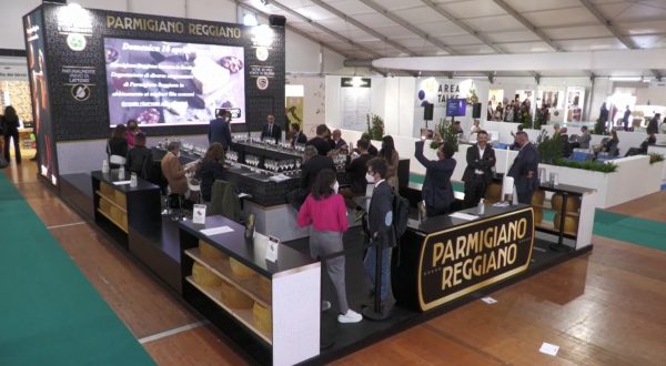 Gin e Parmigiano Reggiano si incontrano al “Sol & Agrifood” di Verona