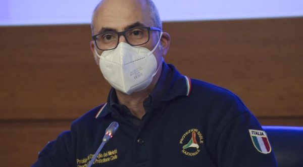 Curcio “Regioni sotto pressione per i profughi, ipotesi spostamenti”