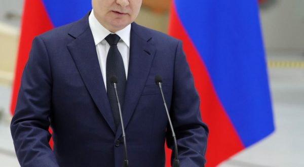 Putin “In Ucraina una tragedia, ma la Russia non aveva scelta”