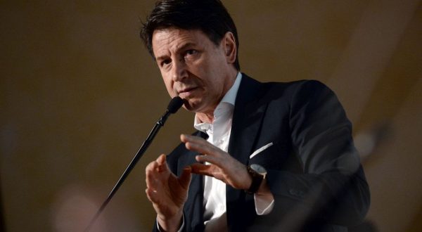 Ucraina, Conte “M5s non vuole escalation militare”