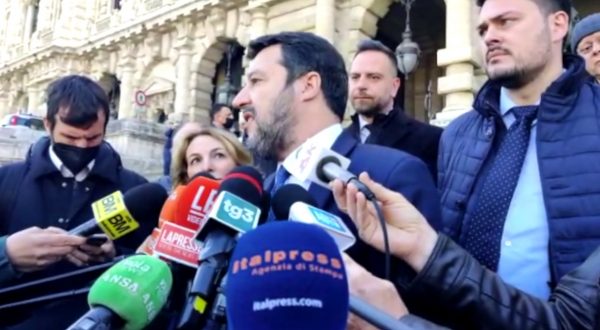 Salvini “Non è il momento di alzare le tasse ma di abbassarle”