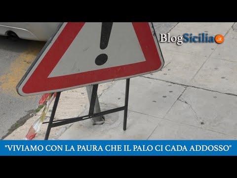 “Viviamo con la paura che il palo ci cada addosso”