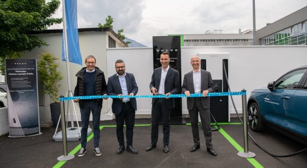 Volvo, inaugurata la prima stazione di ricarica veloce in Trentino