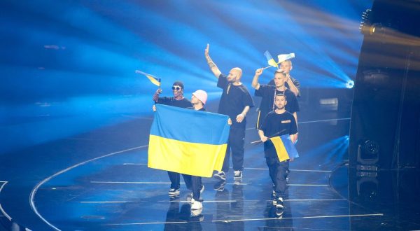 Eurovision, vince l’Ucraina con i Kalush Orchestra