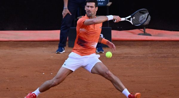 Djokovic torna al successo, re di Roma per la sesta volta