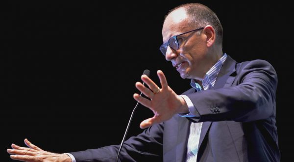 Ddl Zan, Letta “Destra italiana arretrata su diritti civili”