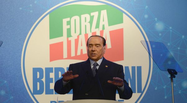 Berlusconi “Il centrodestra è assolutamente unito”