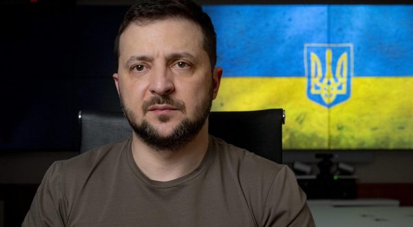 Zelensky ai territori occupati “L’Ucraina tornerà”