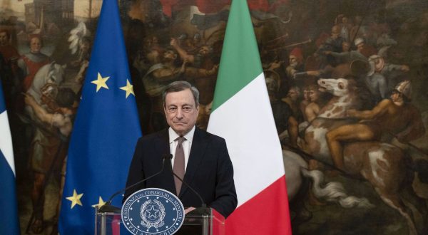 Draghi “In estate il massimo impatto delle sanzioni alla Russia”