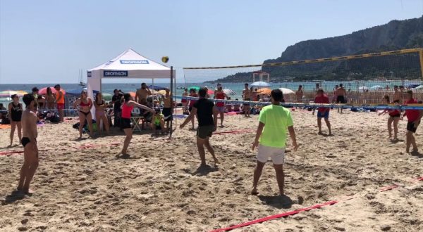 Decathlon, una festa dello sport sulla spiaggia di Mondello