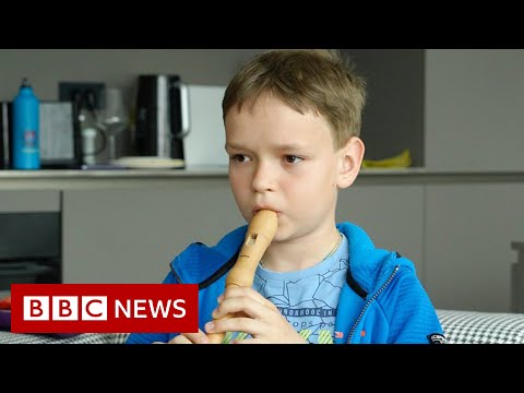 Ukraine’s youth orchestra exiled in Slovenia – BBC News